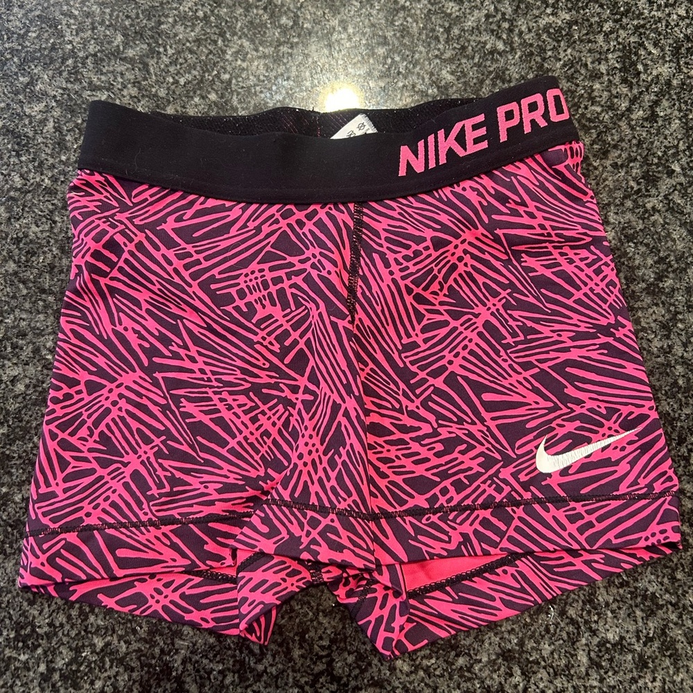 Nike pros in size XS